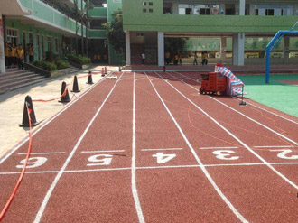 透氣型塑膠跑道